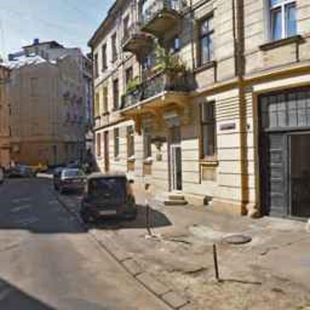 Квартира На Вулиці Наливайка 7 В Центрі Біля Оперного Театру Після Ремонту Lviv Exterior photo
